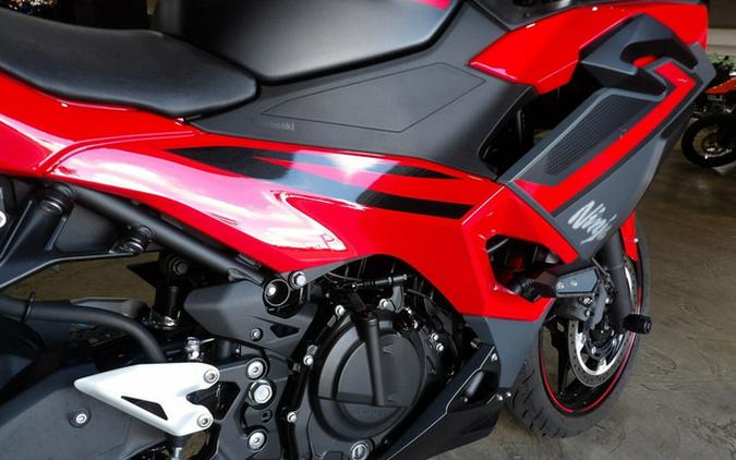 2025 Kawasaki Ninja 500