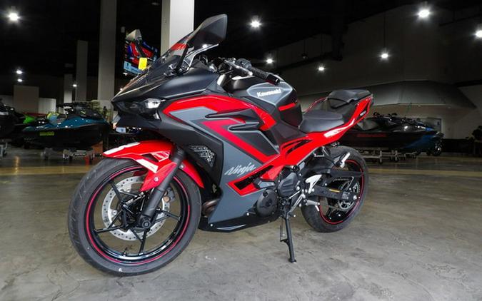2025 Kawasaki Ninja 500
