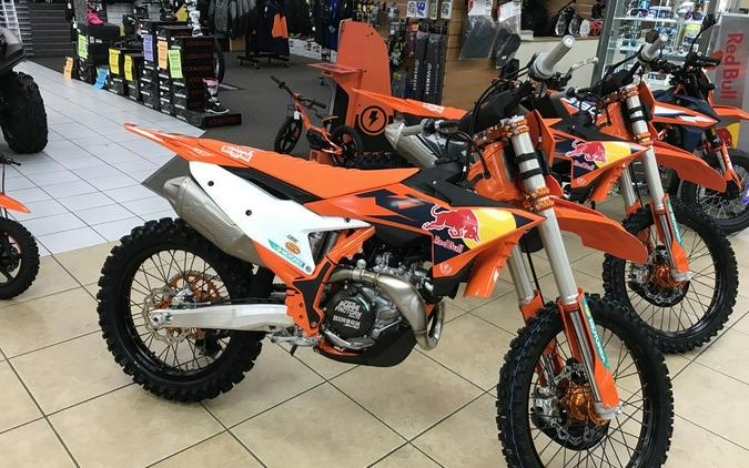 2024 KTM 450 SX-F Factory Edition First Look [17 Fast Facts]