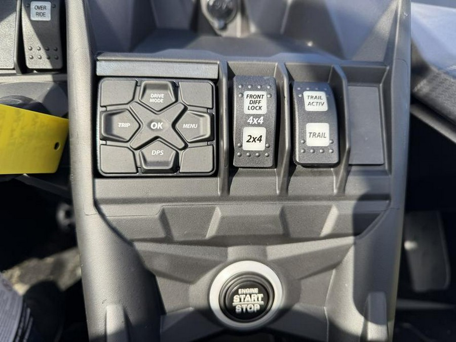 2026 Can-Am® Maverick X3 DS Turbo RR Scandi Blue & Orange Crush