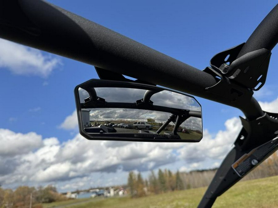 2026 Can-Am® Maverick X3 DS Turbo RR Scandi Blue & Orange Crush