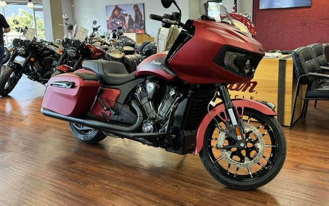 2024 Indian Motorcycle® Challenger® Dark Horse® w/PowerBand Audio Pkg Sunset Red Smoke