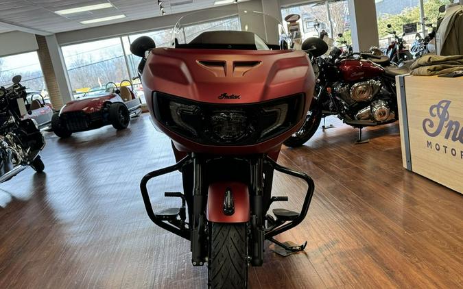 2024 Indian Motorcycle® Challenger® Dark Horse® w/PowerBand Audio Pkg Sunset Red Smoke