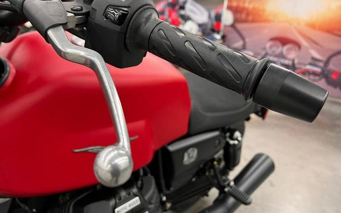 2023 Moto Guzzi V7 Stone