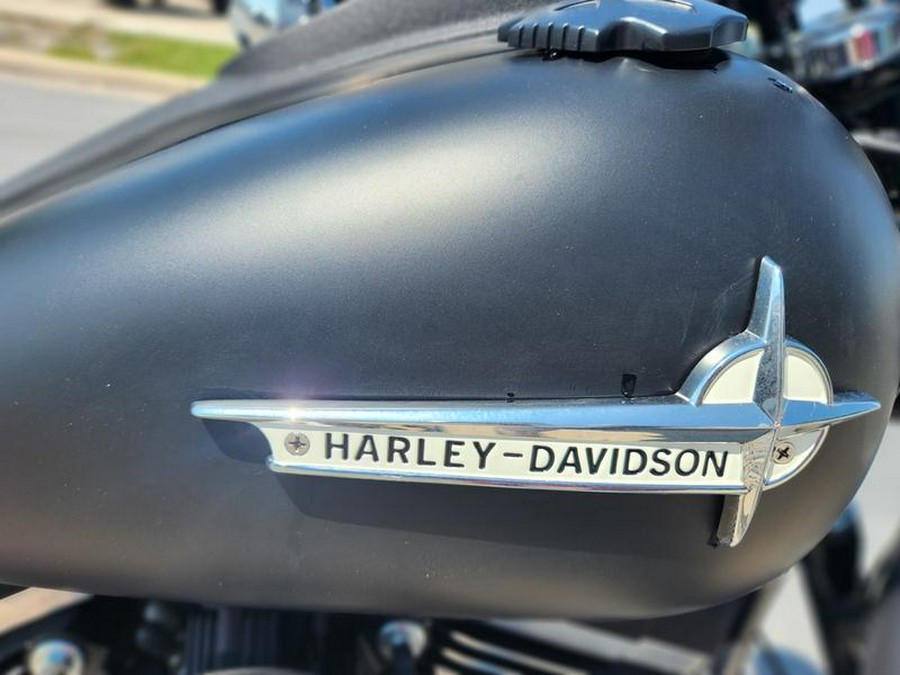 2013 Harley-Davidson® FXDB - Dyna® Street Bob®