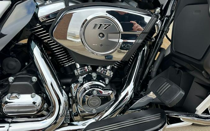 2026 Harley-Davidson Street Glide Limited FLHXL
