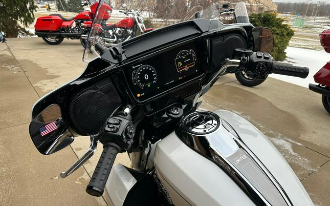 2026 Harley-Davidson Street Glide Limited FLHXL