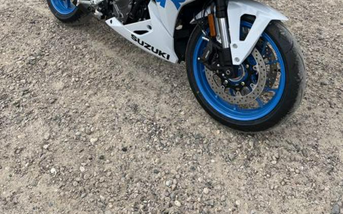 New 2026 Suzuki GSX 8R