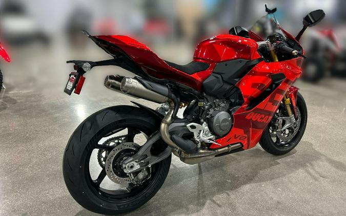 2027 Ducati PANIGALE V2 MM93