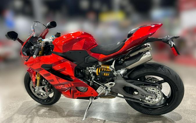 2027 Ducati PANIGALE V2 MM93
