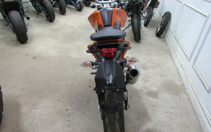 2017 KTM 690 DUKE LIKE NEW ONLY 4,572 MILES