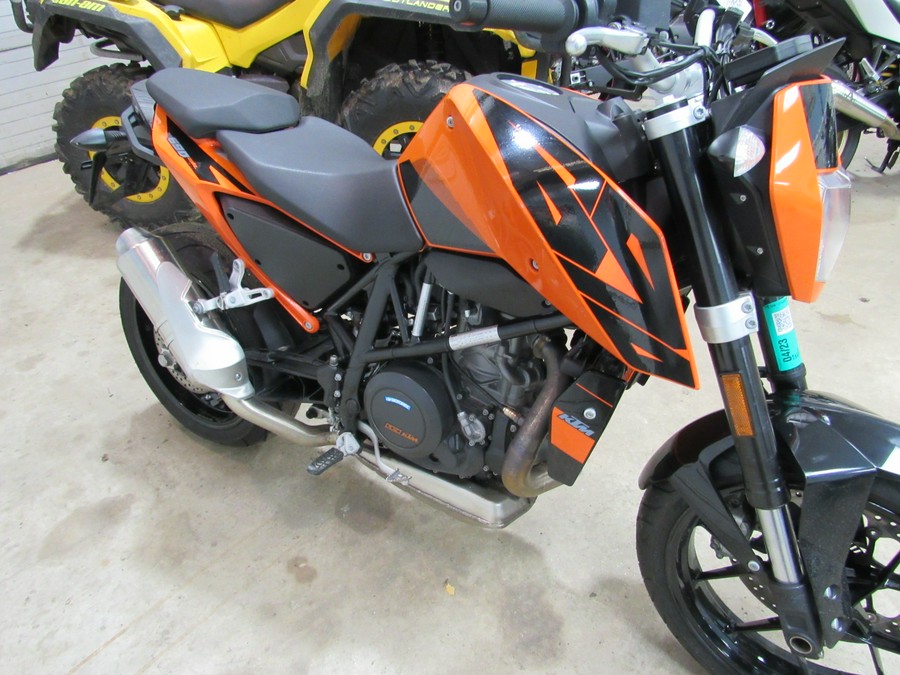 2017 KTM 690 DUKE LIKE NEW ONLY 4,572 MILES