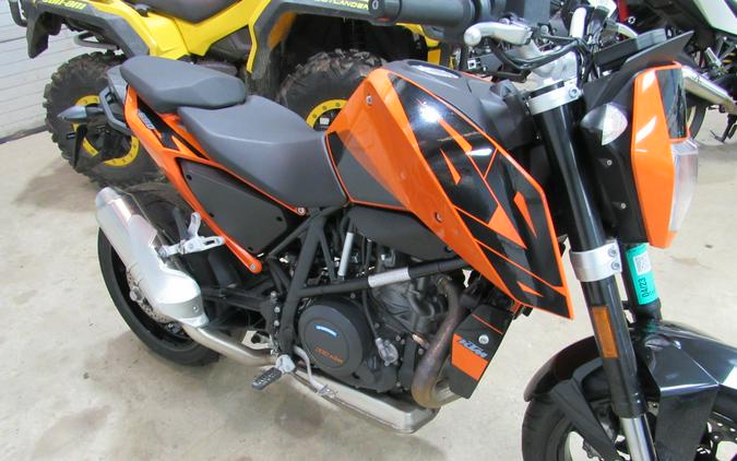 2017 KTM 690 DUKE LIKE NEW ONLY 4,572 MILES