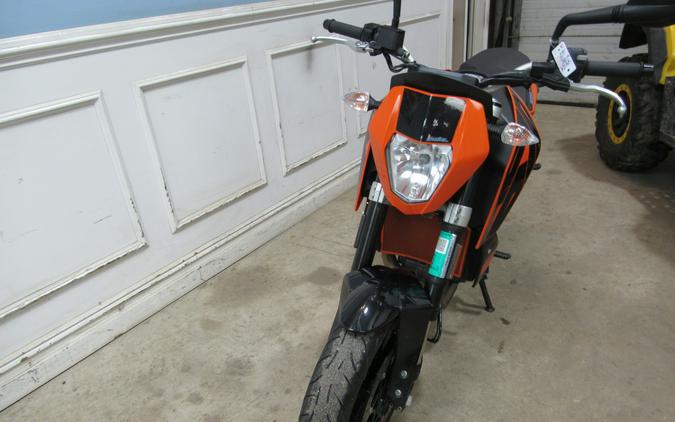 2017 KTM 690 DUKE LIKE NEW ONLY 4,572 MILES