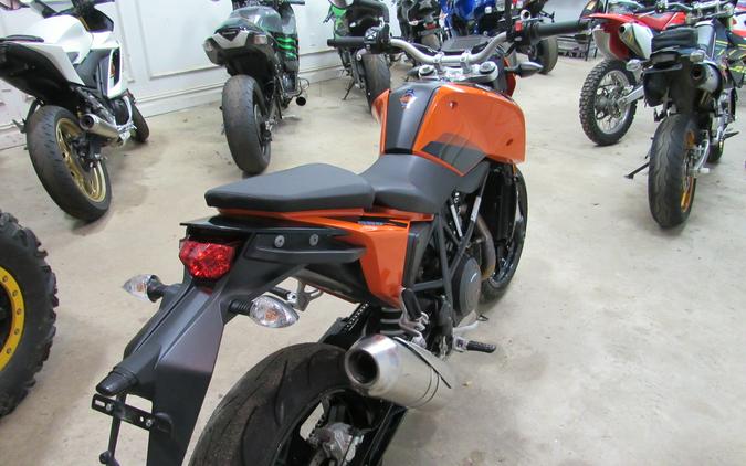 2017 KTM 690 DUKE LIKE NEW ONLY 4,572 MILES