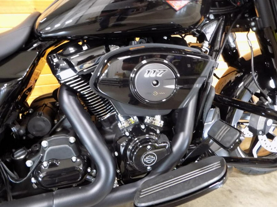 2025 Harley-Davidson® FLHX - Street Glide®