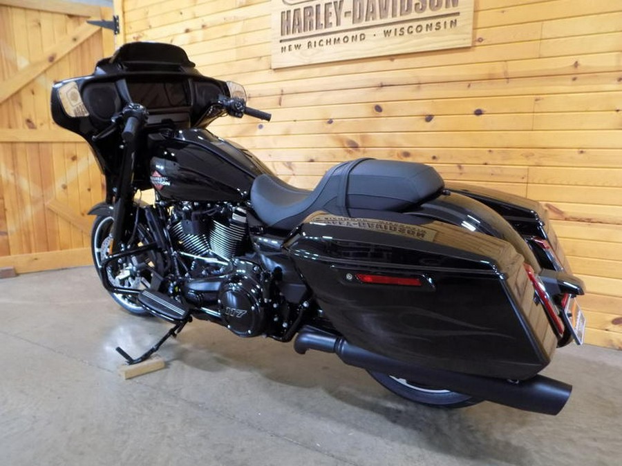 2025 Harley-Davidson® FLHX - Street Glide®