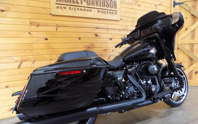 2025 Harley-Davidson® FLHX - Street Glide®