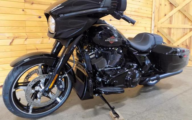 2025 Harley-Davidson® FLHX - Street Glide®