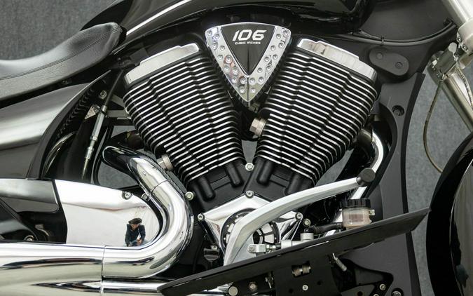 2011 VICTORY CROSS ROADS