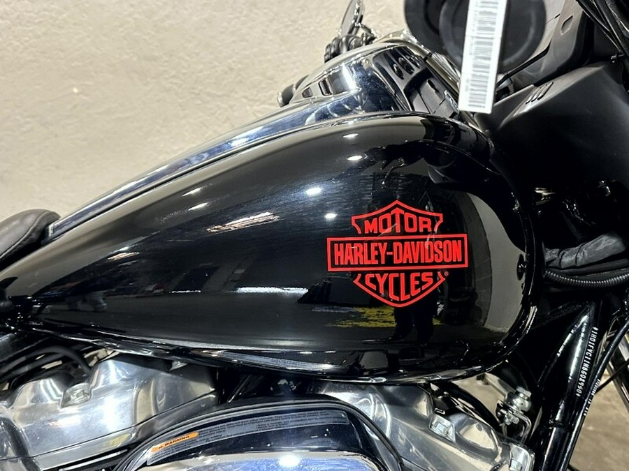 2022 Harley-Davidson® Electra Glide® Standard Vivid Black