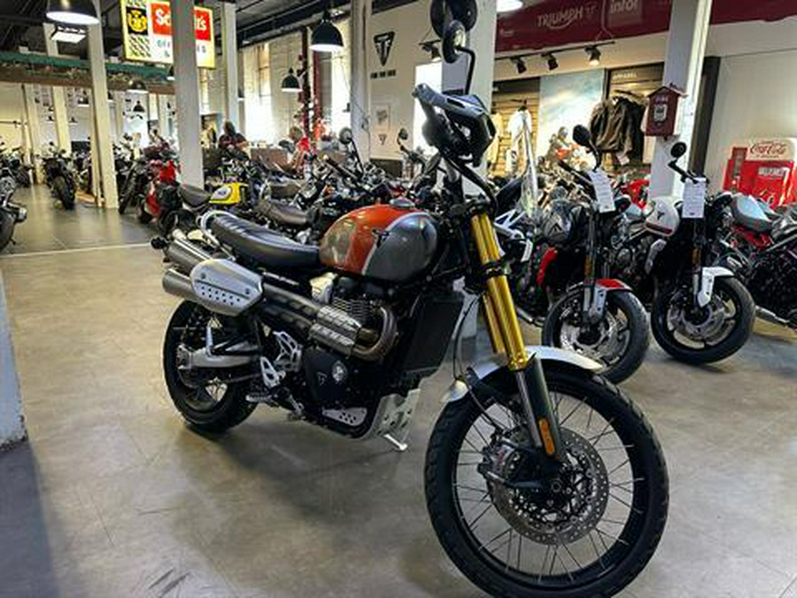 2022 Triumph Scrambler 1200 XE Gold Line