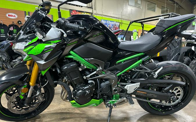 2024 Kawasaki Z900 SE ABS