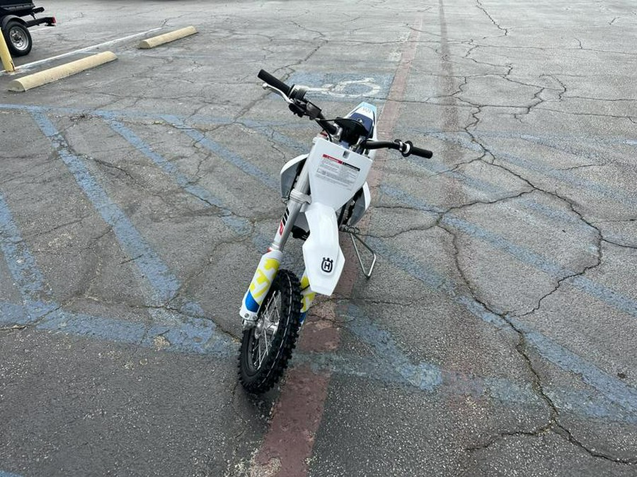 2024 Husqvarna® EE 5