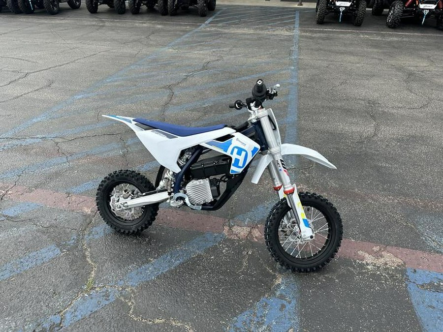 2024 Husqvarna® EE 5