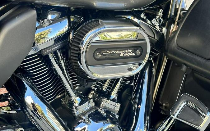 2017 Harley-Davidson® FLHTKSE - CVO™ Limited