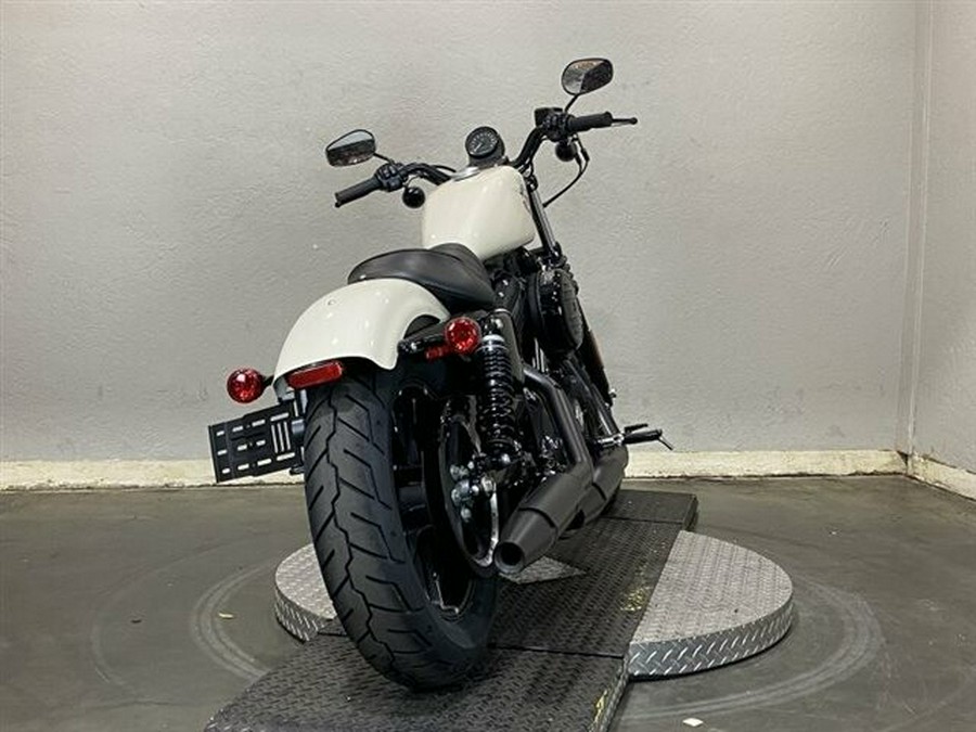 2022 Harley-Davidson Iron 883 White Sand Pearl