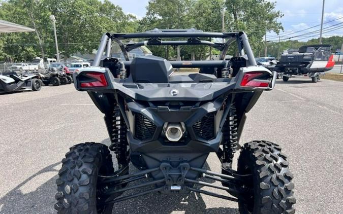 2024 Can-Am® Maverick X3 DS Turbo Catalyst Gray