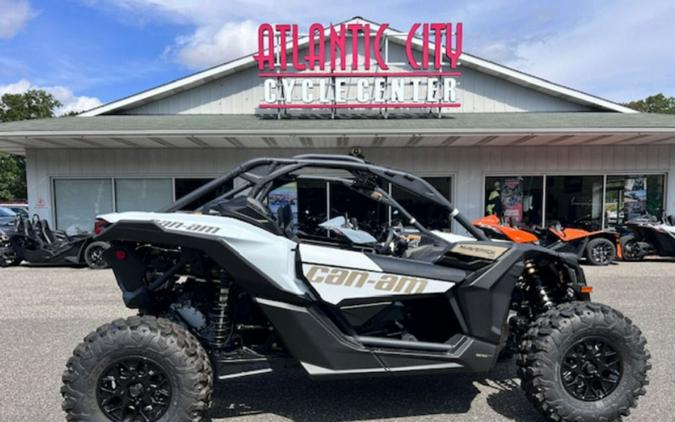 2024 Can-Am® Maverick X3 DS Turbo Catalyst Gray