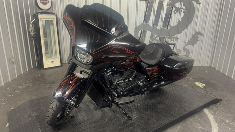2025 Harley-Davidson® FLHX - Street Glide®