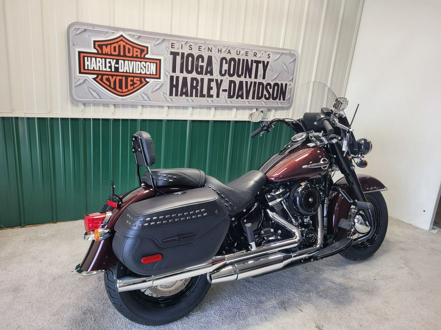 2018 Harley-Davidson® FLHC - Softail® Heritage Classic