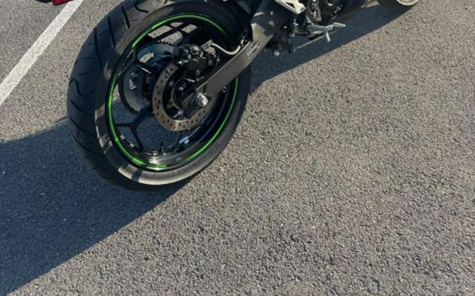 2024 Kawasaki Ninja e-1 ABS