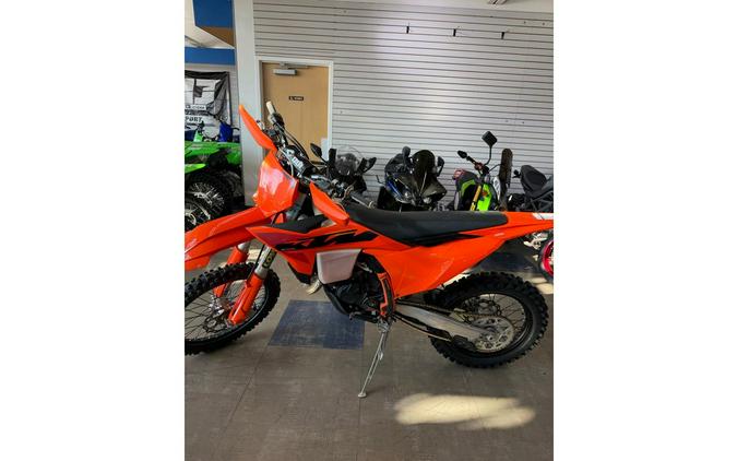 2025 KTM XC 125