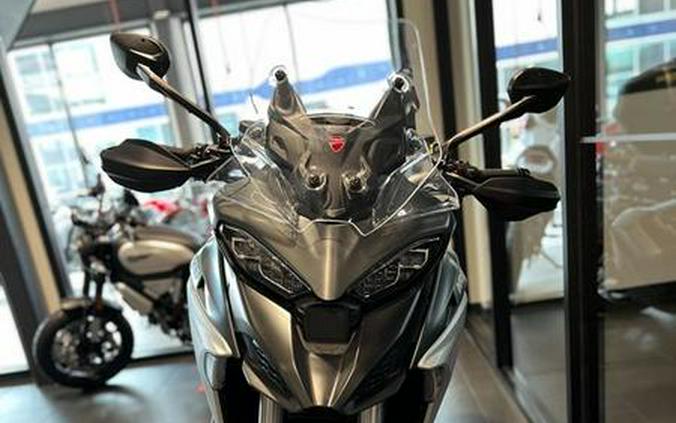 2021 Ducati Multistrada V4S Aviator Grey / Alloy Wheels