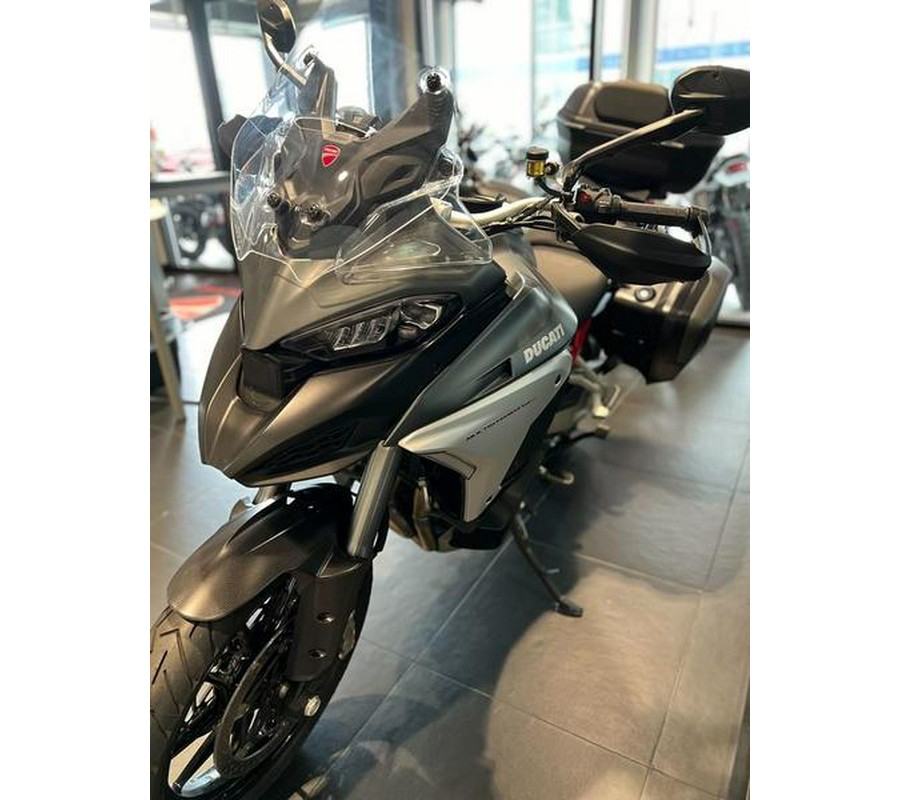 2021 Ducati Multistrada V4S Aviator Grey / Alloy Wheels