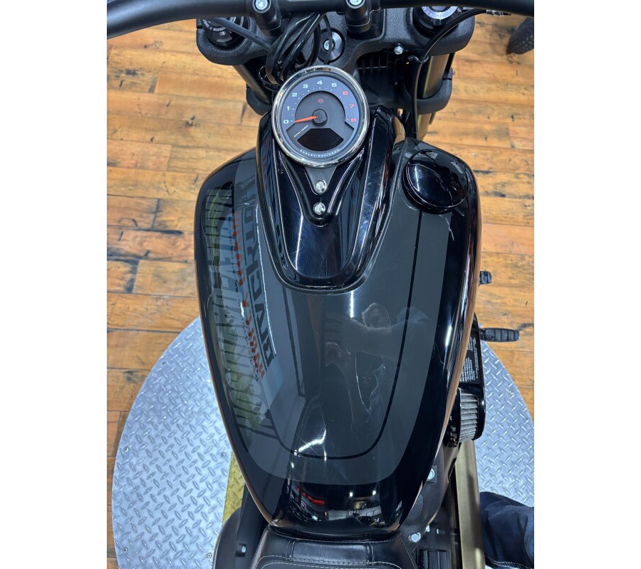 2019 Harley-Davidson® Fat Bob® 114 BLACK