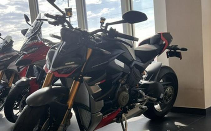 2025 Ducati Streetfighter V4 SP2 Winter Test