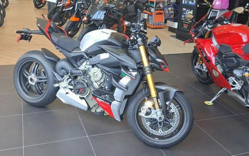 2025 Ducati Streetfighter V4 SP2