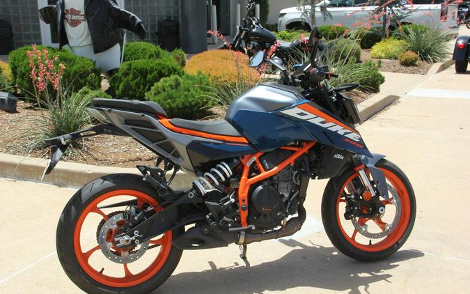 2024 KTM 390 Duke Atlantic Blue