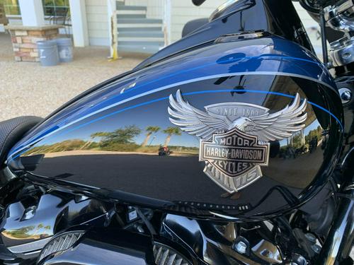 2018 Harley-Davidson Softail Heritage Classic 114 Review — From...