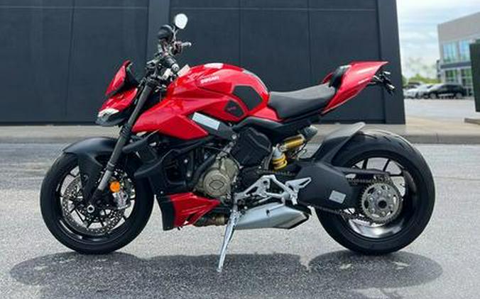 2022 Ducati Streetfighter V4 Ducati Red