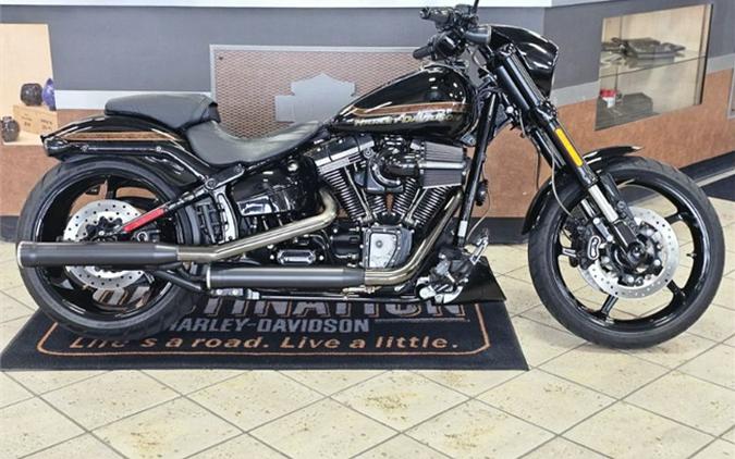 2017 Harley-Davidson CVO Pro Street Breakout