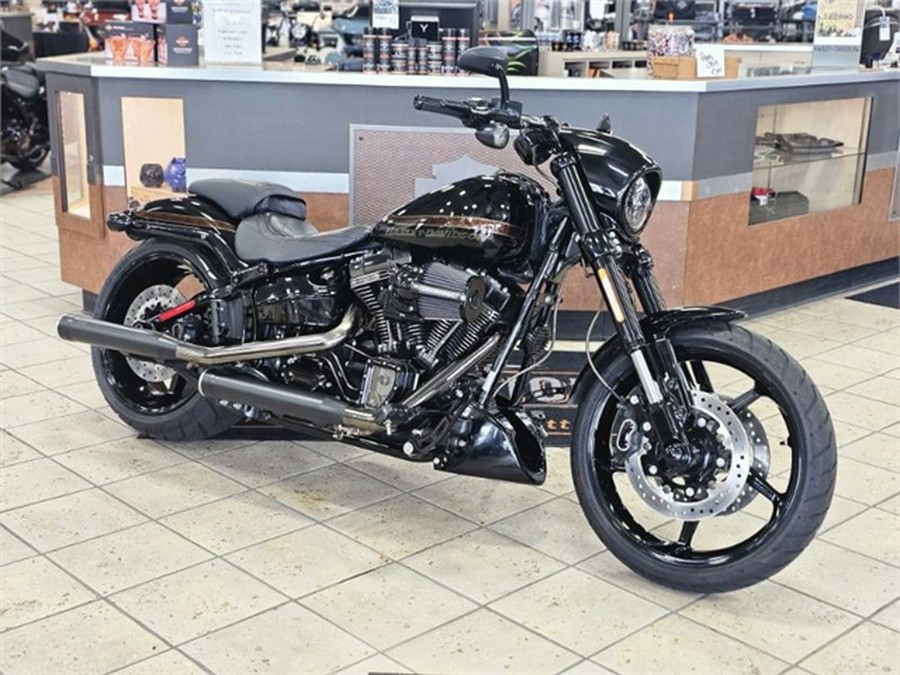 2017 Harley-Davidson CVO Pro Street Breakout