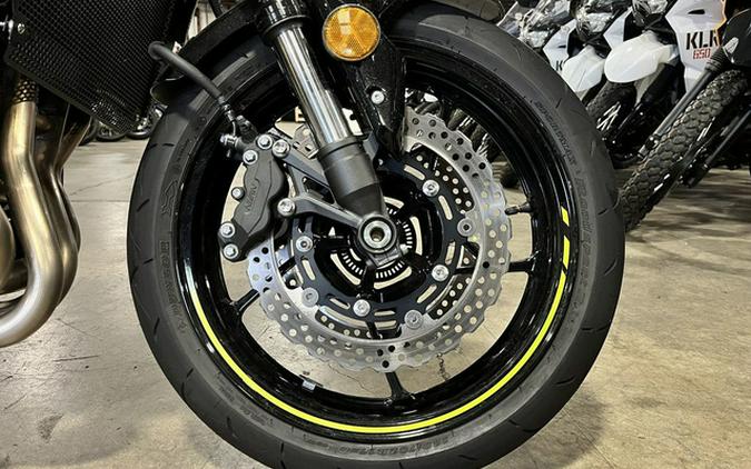 2024 Kawasaki Z900 ABS Candy Persimmon RedEbony