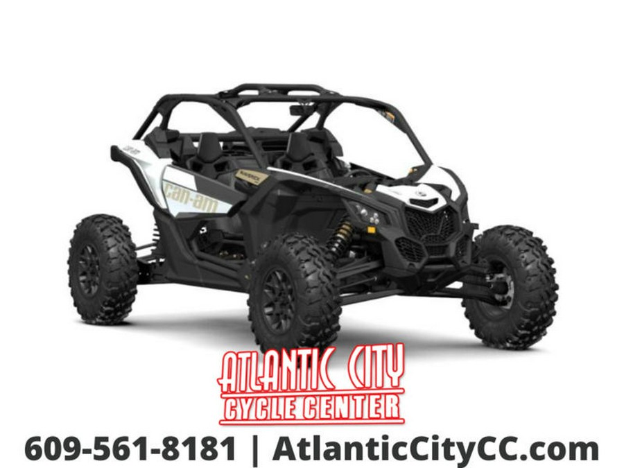 2024 Can-Am® Maverick X3 RS Turbo Catalyst Gray