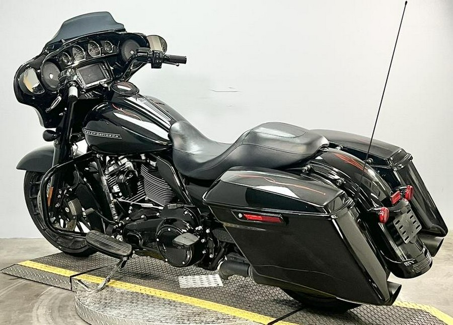 2018 Harley-Davidson® FLHXS - Street Glide® Special